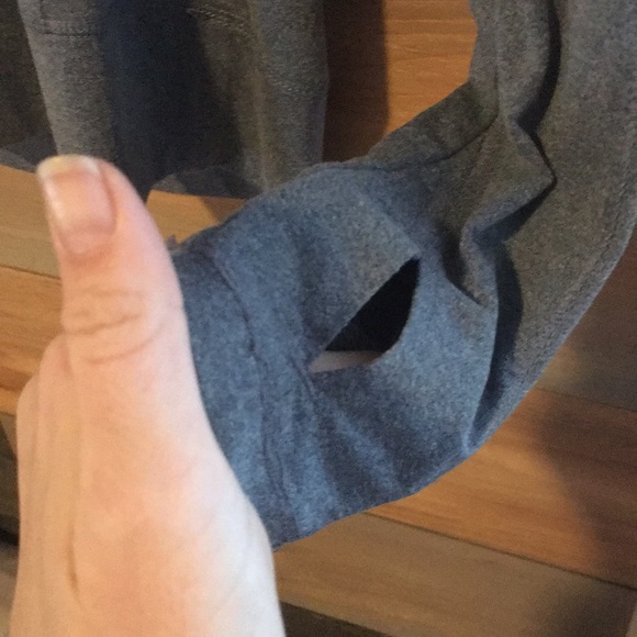 Athletic top - Picture 2 of 6